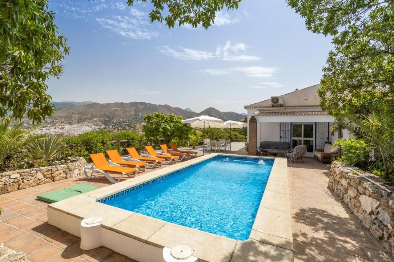 Liviana, Piscina Barbacoa Y Preciosas Vistas Malaga By Andaraholidays Villa